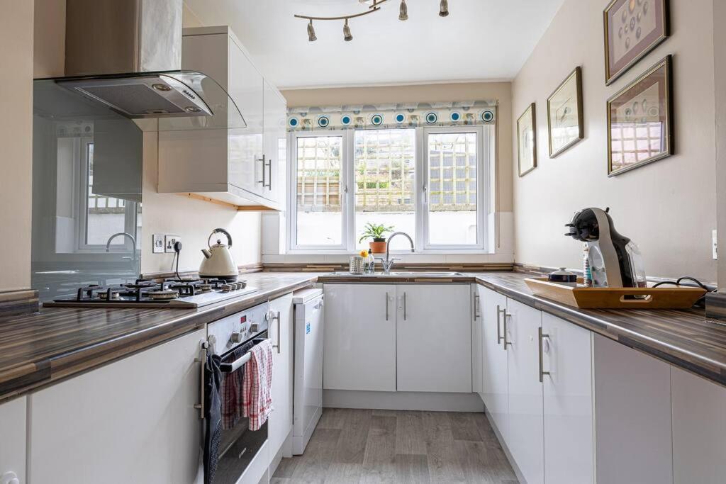 Pure B - Welcoming Bath City 3 Bed House Free Parking & Wifi מראה חיצוני תמונה
