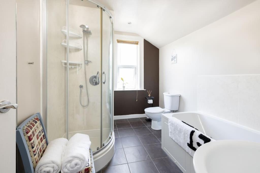 Pure B - Welcoming Bath City 3 Bed House Free Parking & Wifi מראה חיצוני תמונה